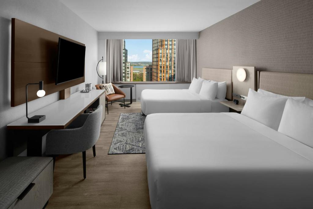 AC Hotel by Marriott Arlington National Landing photo 2