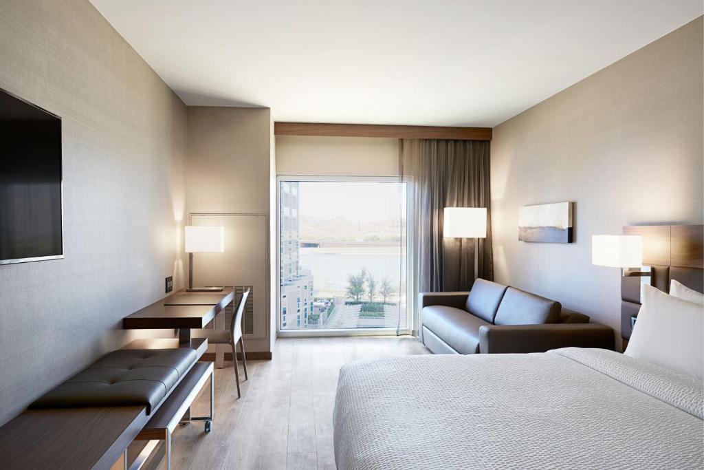AC Hotel by Marriott Phoenix Tempe/Downtown photo 2