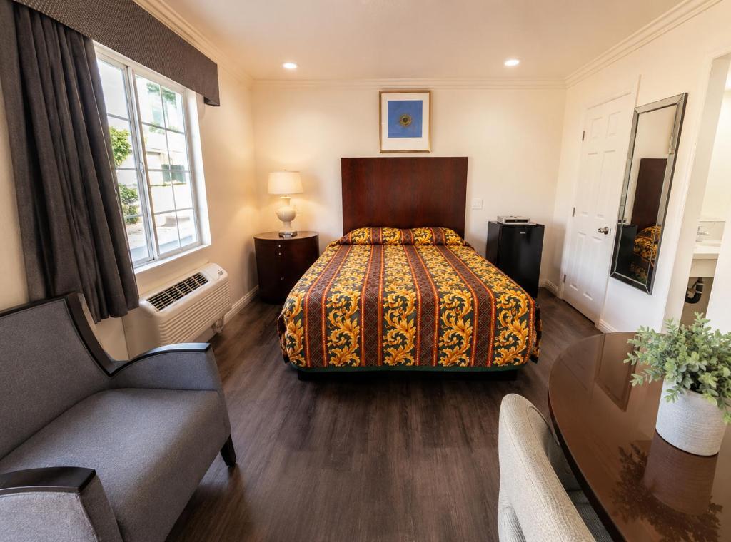 Airport Motel - Inglewood, photo 1