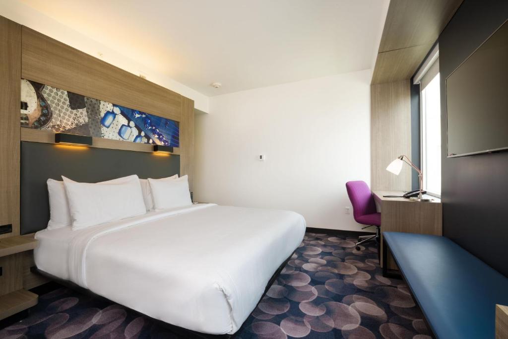 Aloft by Marriott Austin Airport photo 2