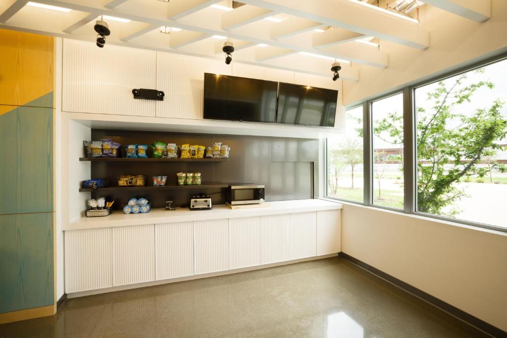 Aloft by Marriott Austin Airport photo 4