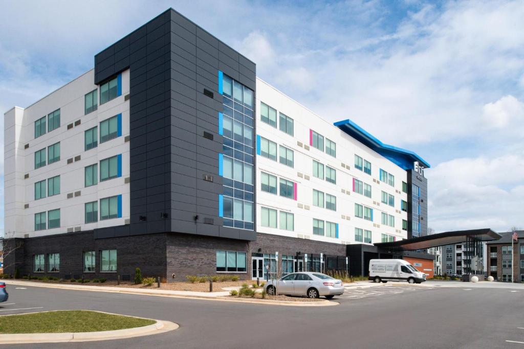 Aloft by Marriott Charlotte Airport photo 3