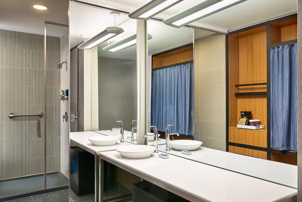 Aloft by Marriott Denver Airport at Gateway Park photo 3