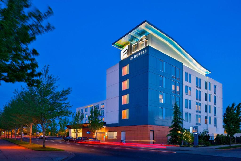 Aloft by Marriott Portland Airport at Cascade Station, photo 1
