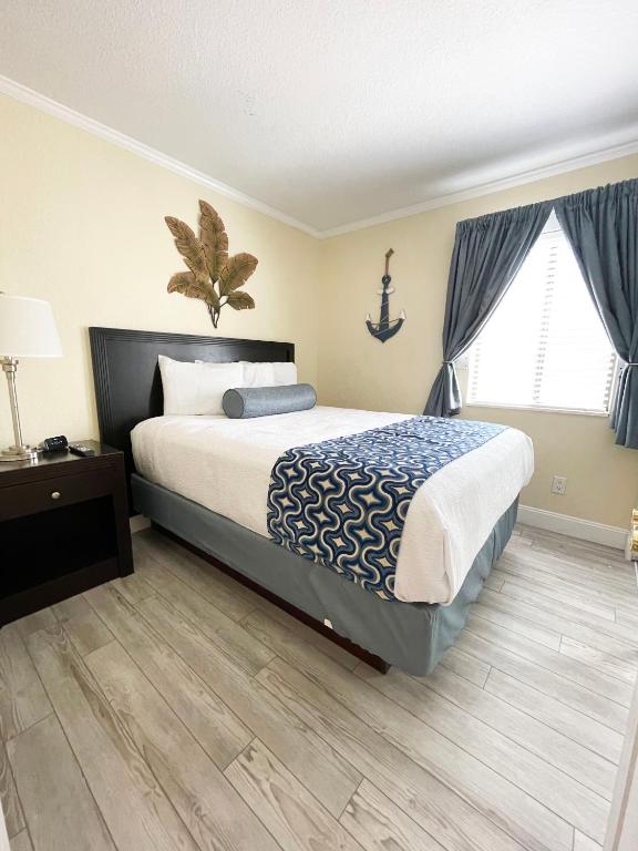 Amazing Waterfront Views Resort, Enjoy Heated Pool & Sunset! photo 2