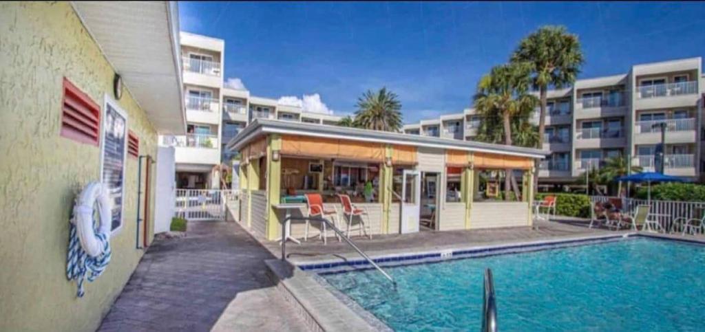 Amazing Waterfront Views Resort, Enjoy Heated Pool & Sunset! photo 4