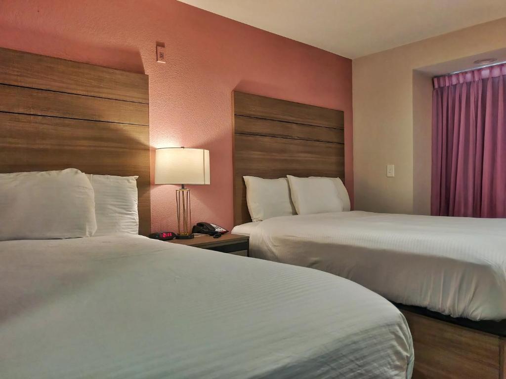 Arya Inn and Suites photo 2