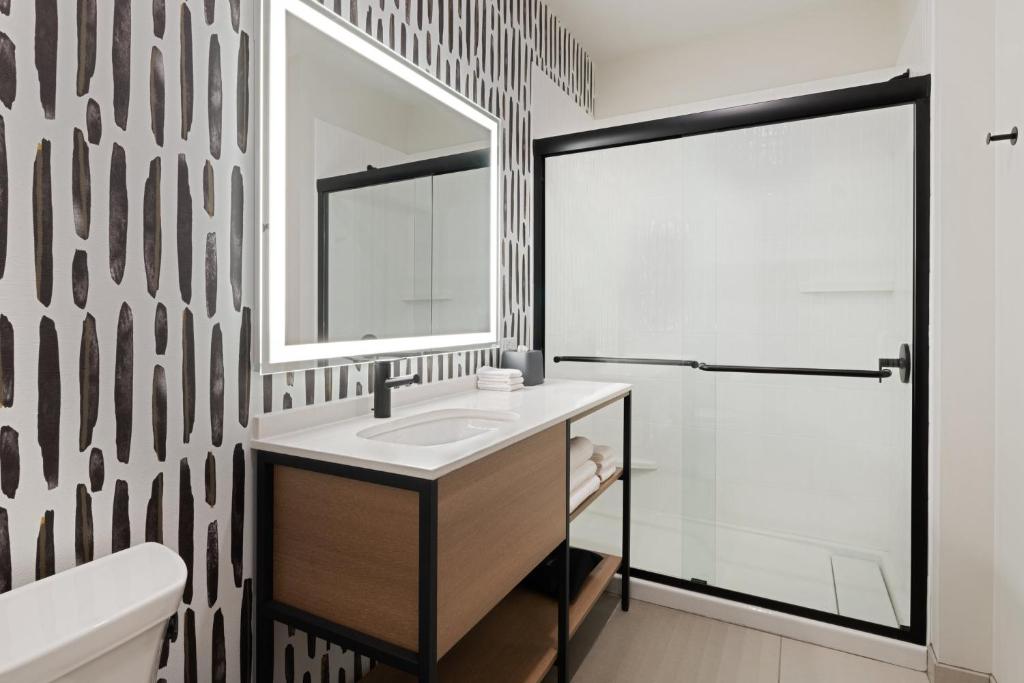 Atwell Suites Kansas City Airport by IHG photo 3