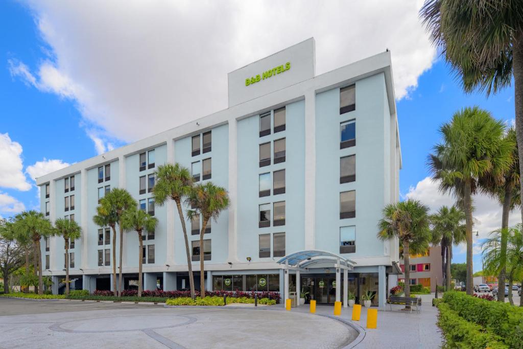 B&B Hotel Miami Airport photo 2
