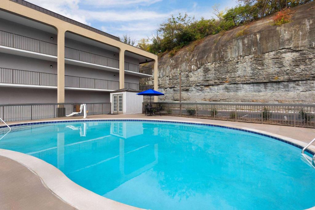 Baymont by Wyndham Nashville Airport photo 4