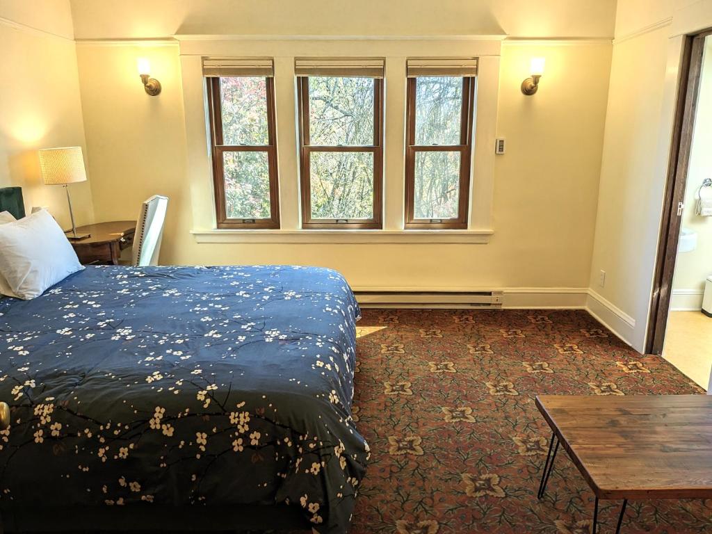 Bluebird Guesthouse photo 2