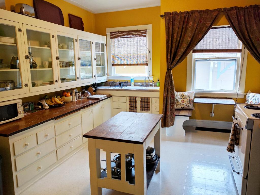 Bluebird Guesthouse photo 4
