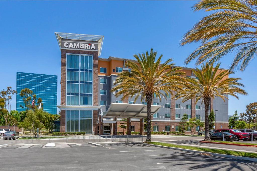 Cambria Hotel LAX, photo 1