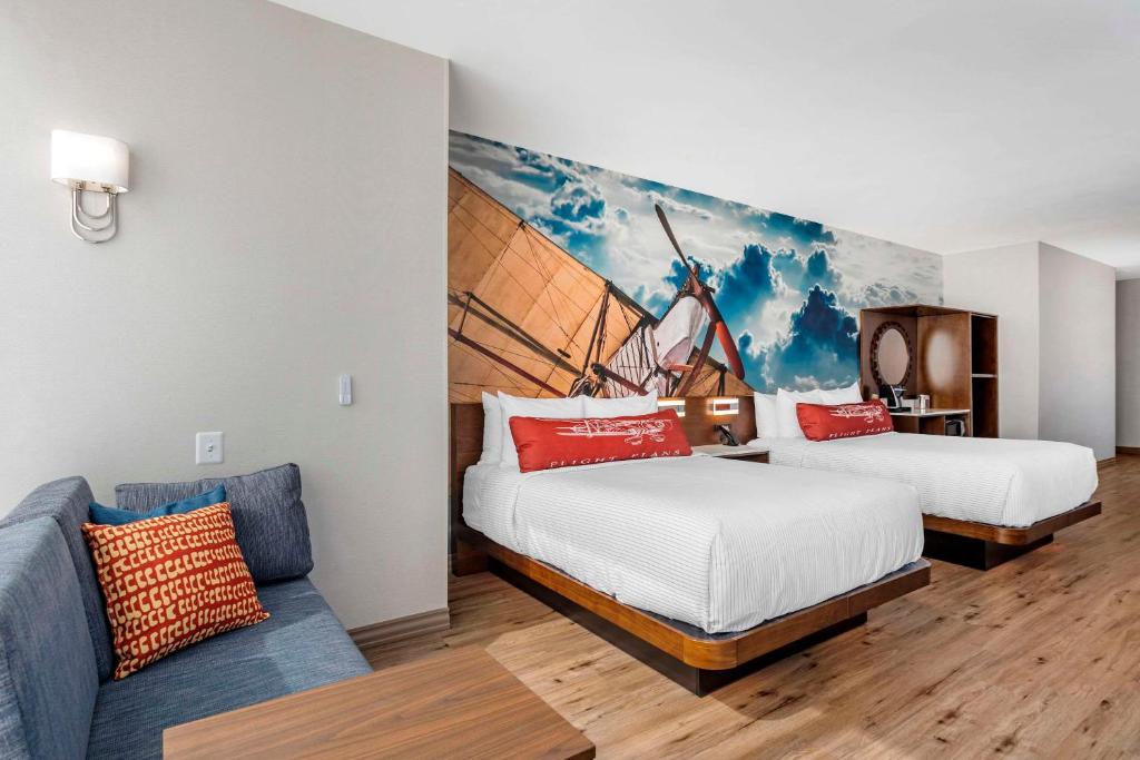 Cambria Hotel Nashville Airport photo 2