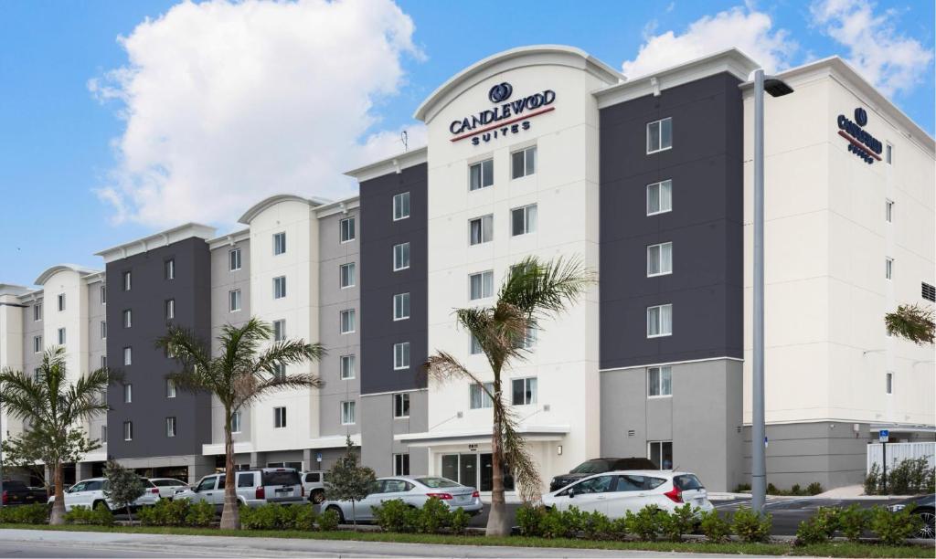 Candlewood Suites Miami Intl Airport - 36th St by IHG, photo 1