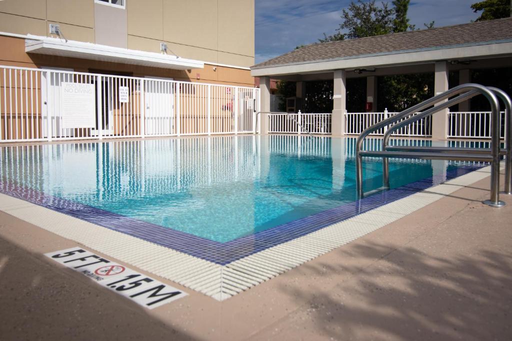 Candlewood Suites Miami Intl Airport - 36th St by IHG photo 4