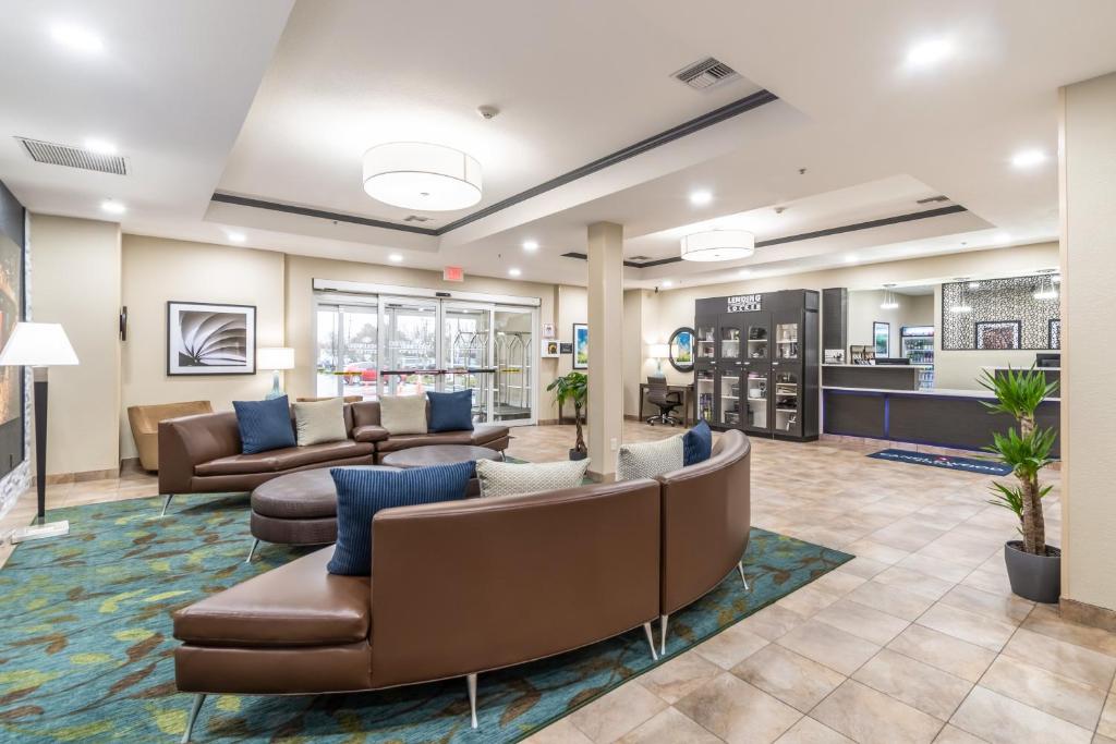 Candlewood Suites Portland Airport by IHG photo 3