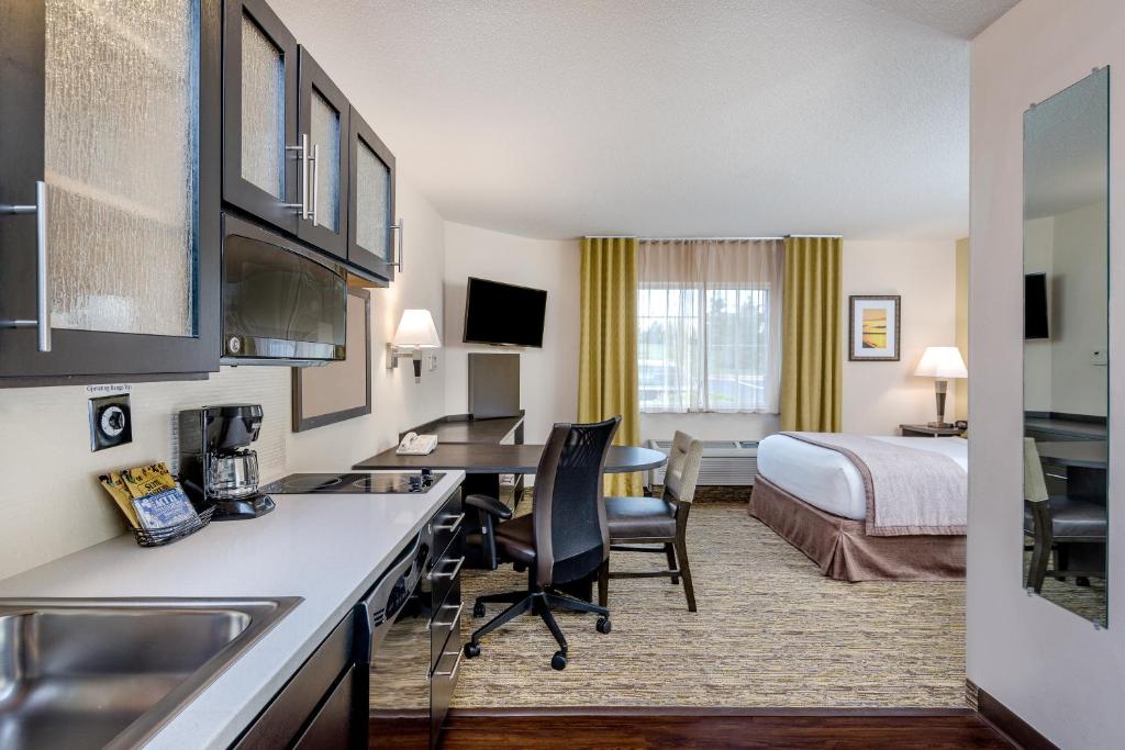 Candlewood Suites Sterling by IHG photo 2