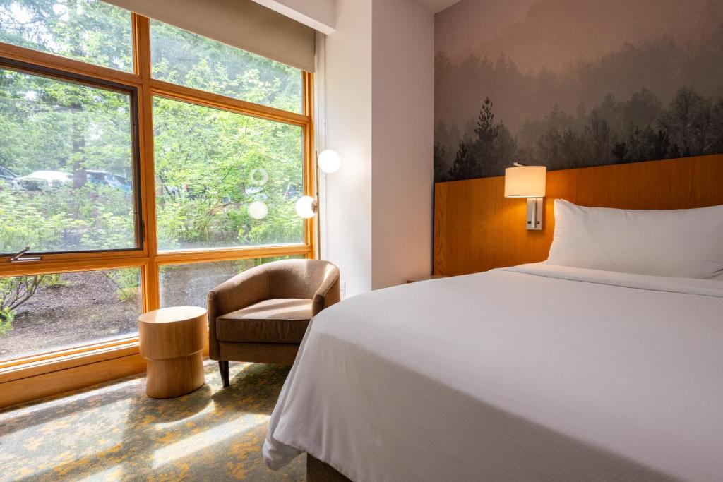Cedarbrook Lodge photo 2