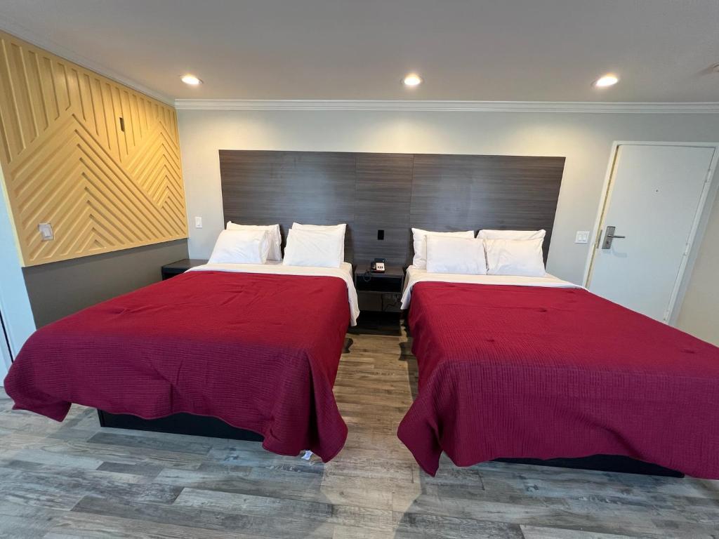 Cloud 9 Inn LAX photo 2