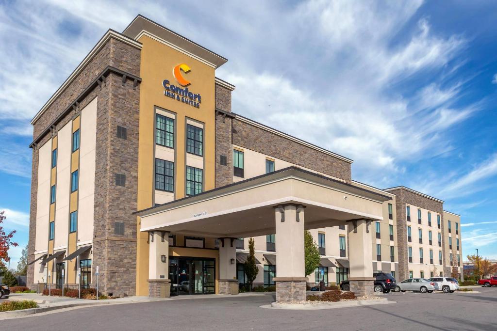Comfort Inn & Suites Salt Lake City Airport, photo 1