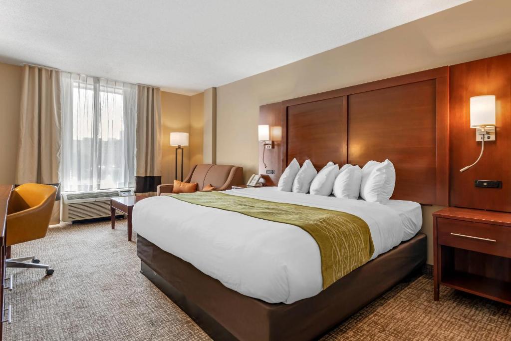 Comfort Inn MSP Airport - Mall of America photo 2