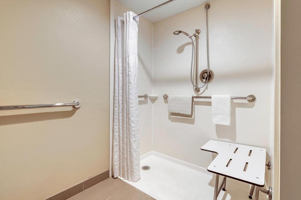 Comfort Inn MSP Airport - Mall of America photo 3
