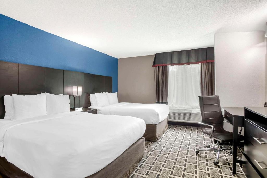 Comfort Suites Nashville Airport - BNA photo 2