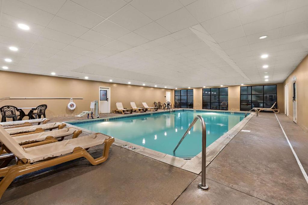 Comfort Suites Nashville near Percy Priest Lake photo 4