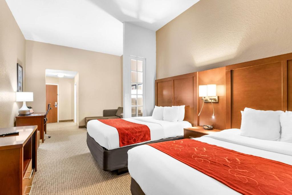 Comfort Suites Orlando Airport photo 2