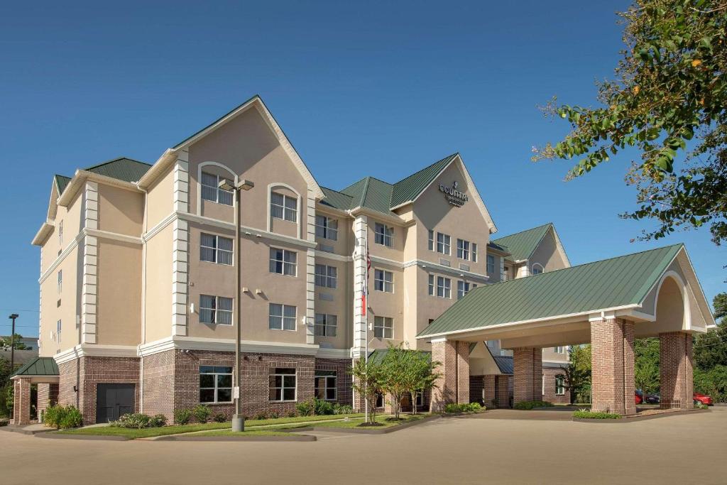 Country Inn & Suites by Radisson, Humble IAH East, photo 1
