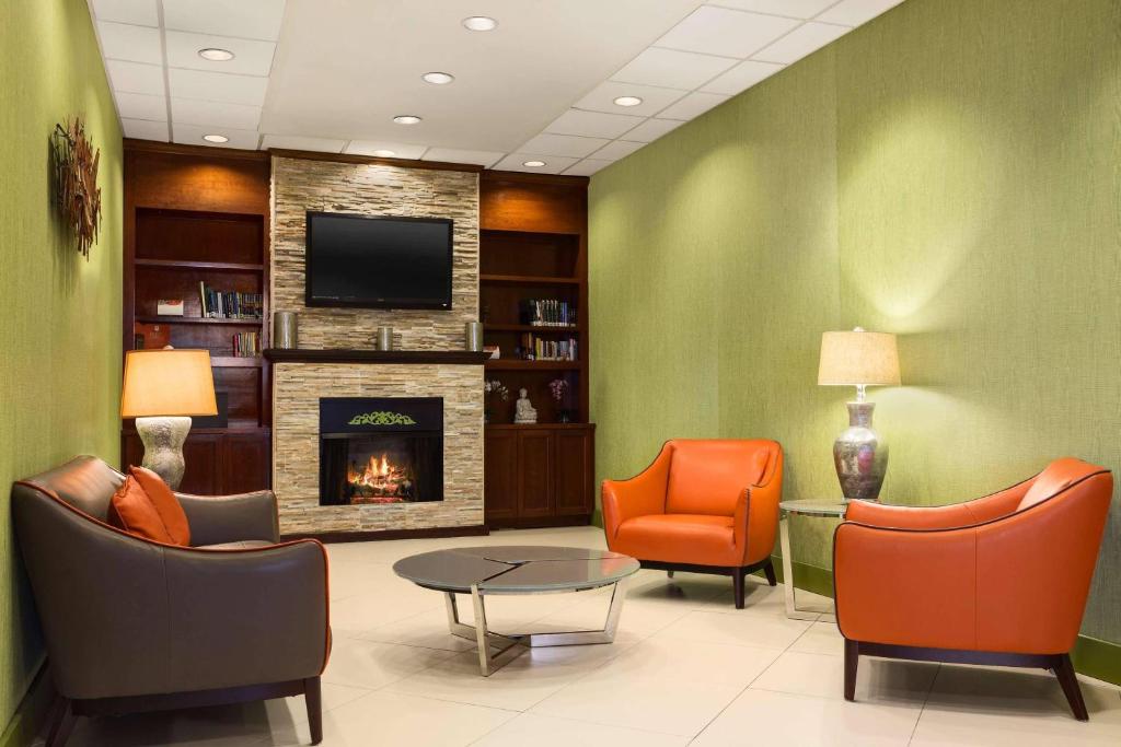 Country Inn & Suites by Radisson Nashville Airport TN photo 2