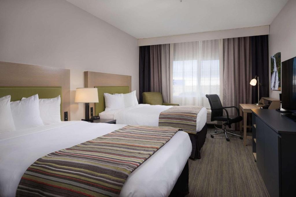 Country Inn & Suites by Radisson, Portland International Airport, OR photo 2