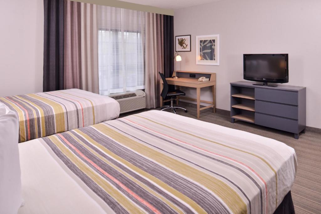 Country Inn & Suites by Radisson Raleigh-Durham Airport NC photo 2