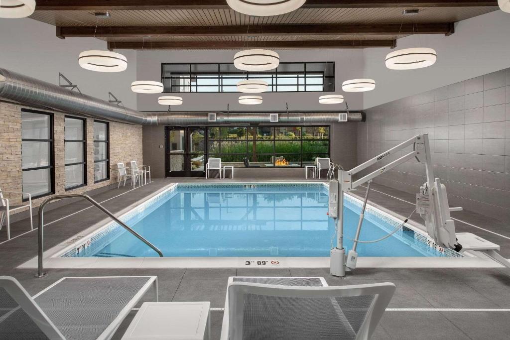 Country Inn & Suites by Radisson, Seattle-Tacoma International Airport, WA photo 3