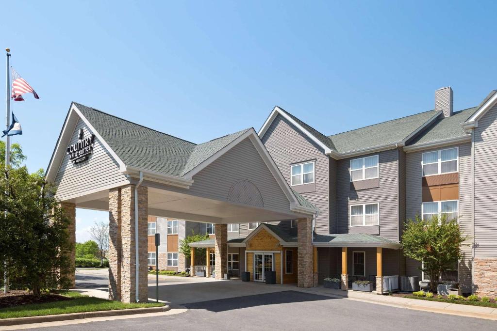 Country Inn & Suites by Radisson, Washington Dulles International Airport, VA, photo 1