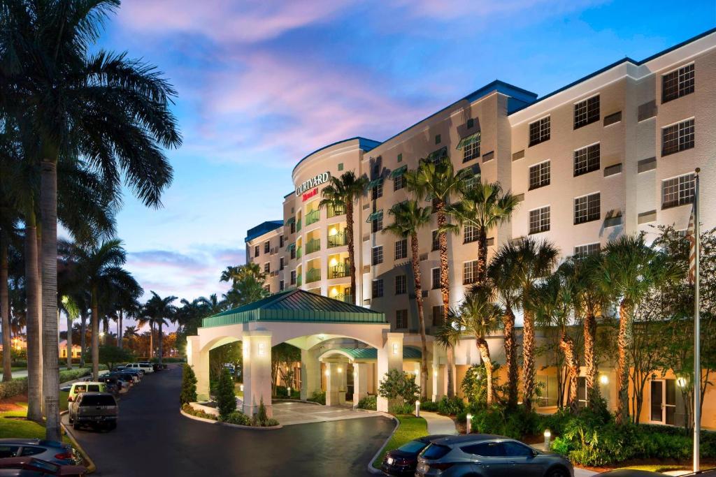 Courtyard by Marriott Fort Lauderdale Airport & Cruise Port, photo 1