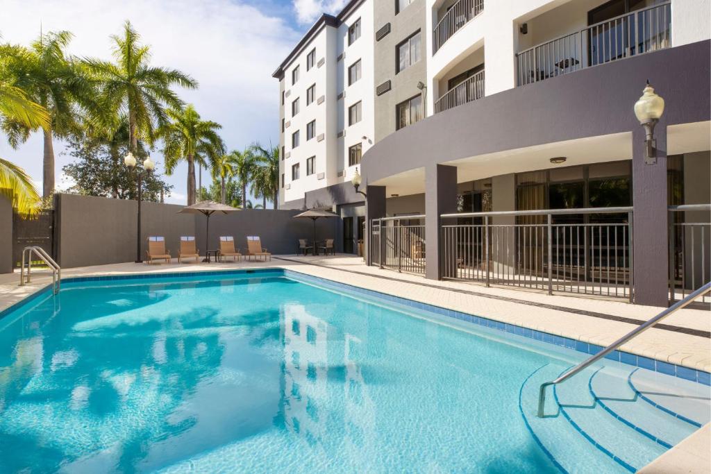 Courtyard by Marriott Miami at Dolphin Mall, photo 1