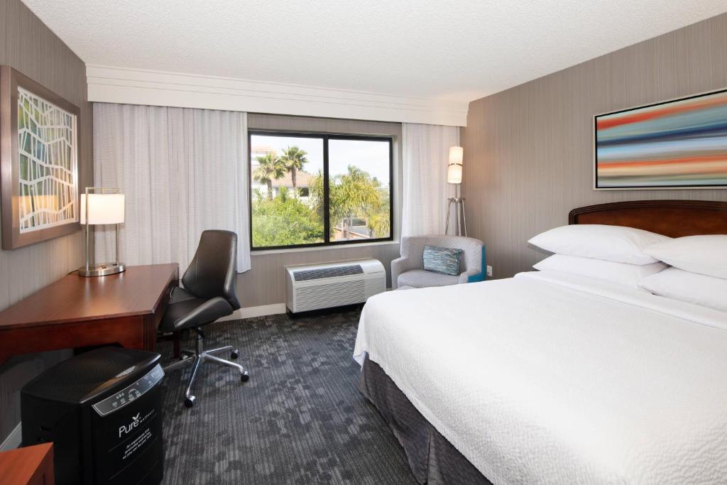 Courtyard by Marriott Oakland Airport photo 2