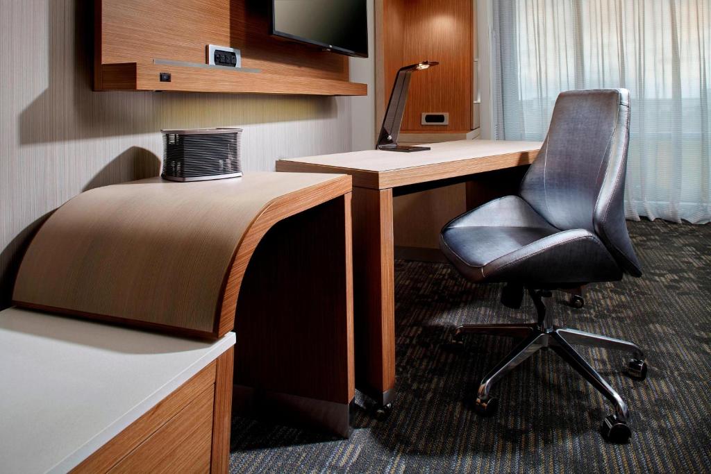 Courtyard by Marriott Orlando Lake Nona photo 2