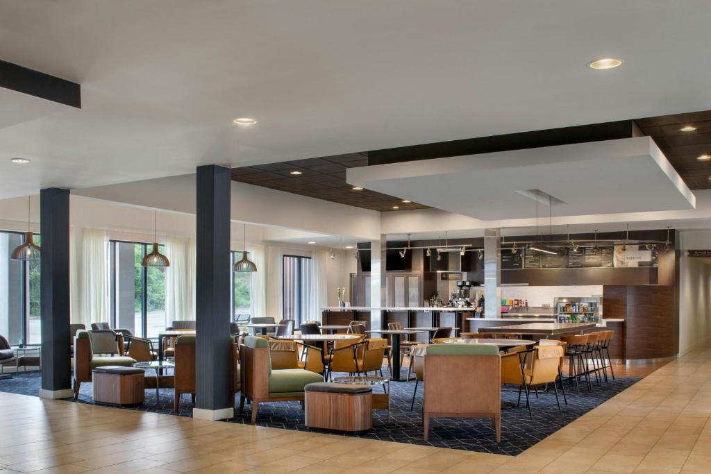 Courtyard by Marriott Pittsburgh Airport photo 4