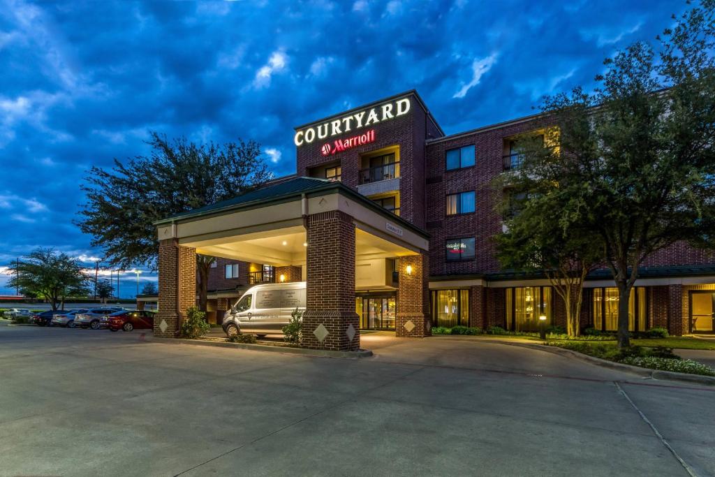 Courtyard Dallas DFW Airport South/Irving, photo 1