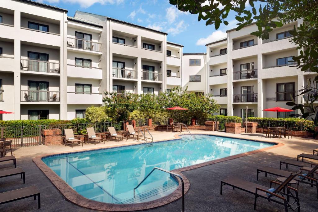 Courtyard Miami Airport West Doral, photo 1