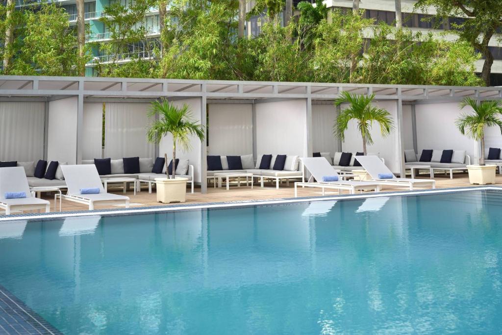 Courtyard Miami Coconut Grove photo 4