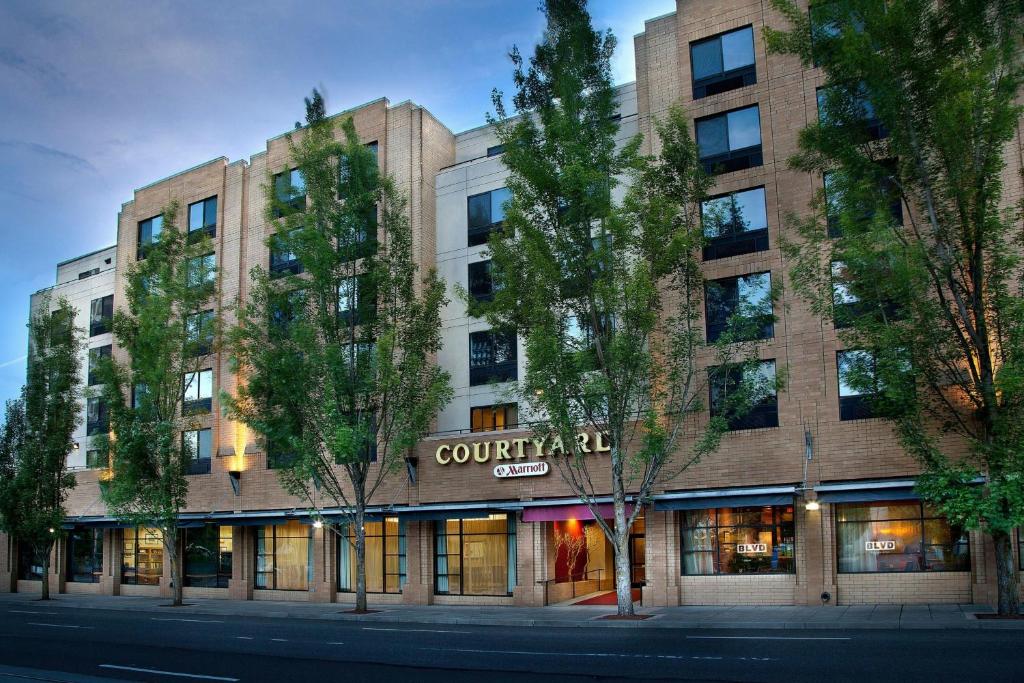 Courtyard Portland Downtown / Convention Center, photo 1