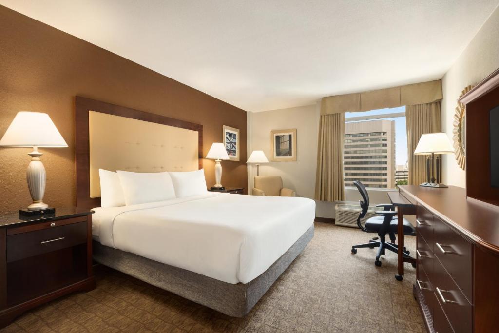 Crowne Plaza Crystal City-Washington, D.C. by IHG, photo 1