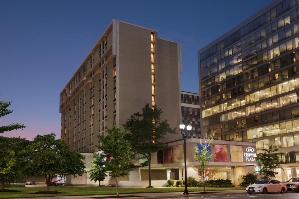 Crowne Plaza Crystal City-Washington, D.C. by IHG photo 2