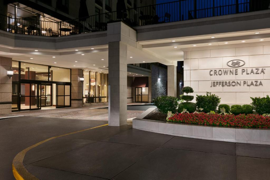 Crowne Plaza Crystal City-Washington, D.C. by IHG photo 3