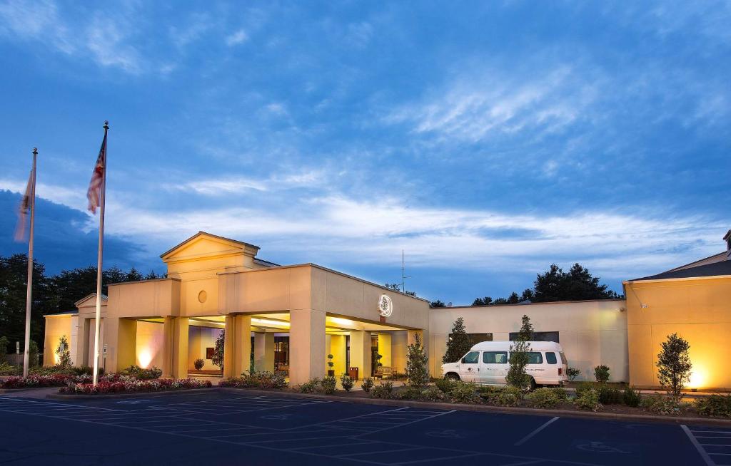DoubleTree by Hilton Charlotte Airport, photo 1