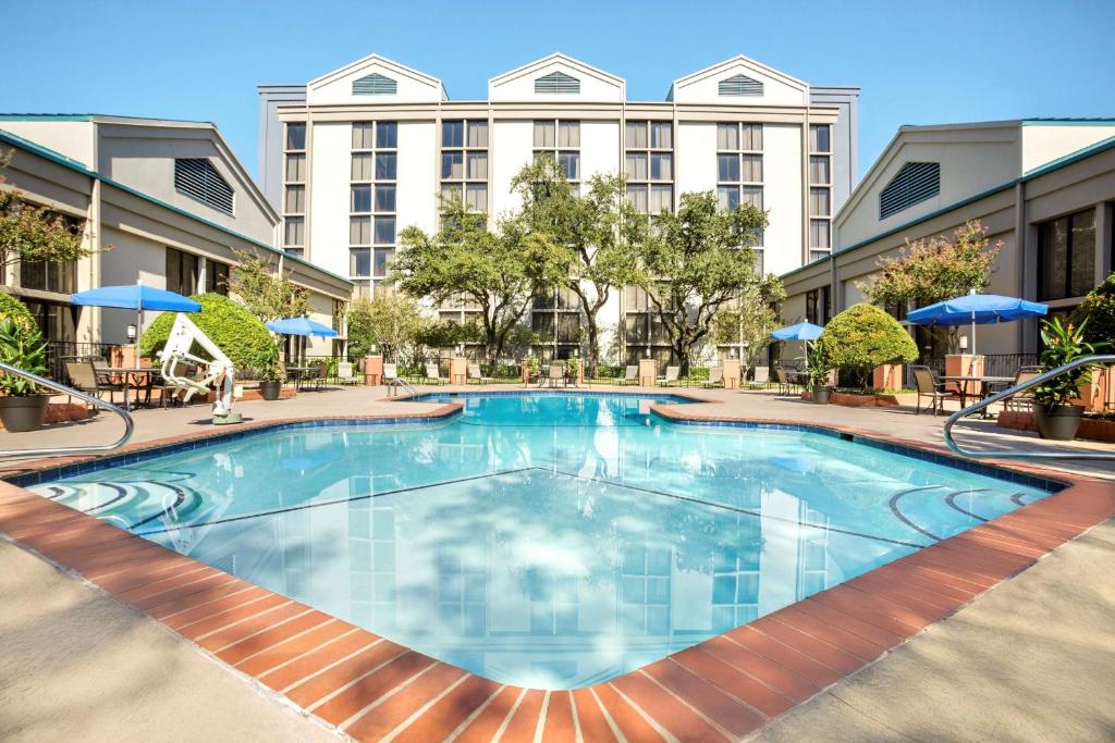 DoubleTree by Hilton DFW Airport North, photo 1